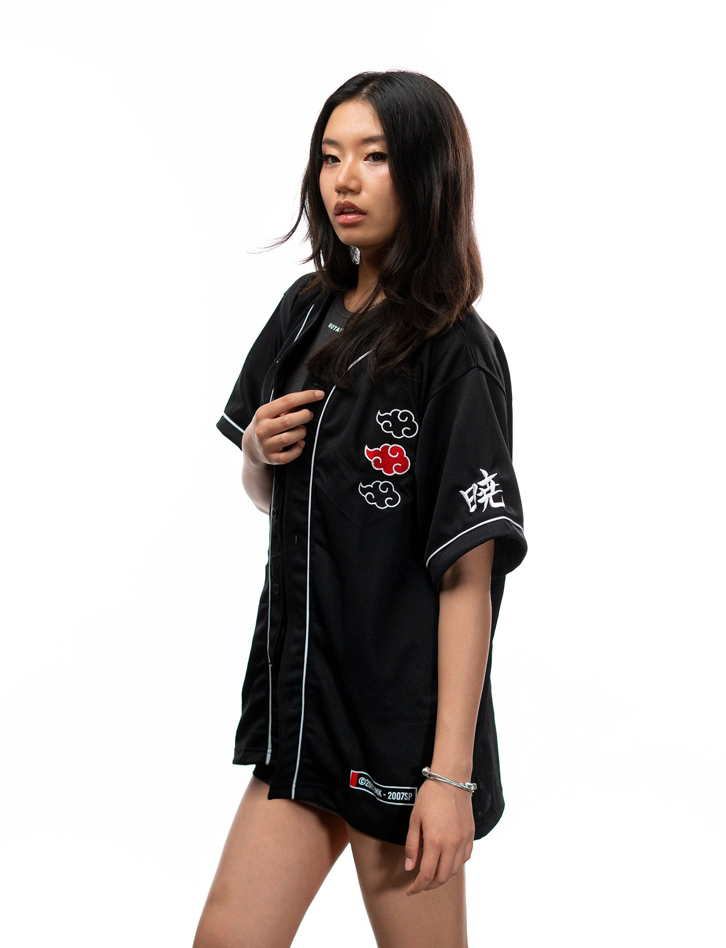 Naruto Shippuden Akatsuki white and black baseball jersey side cloud detail