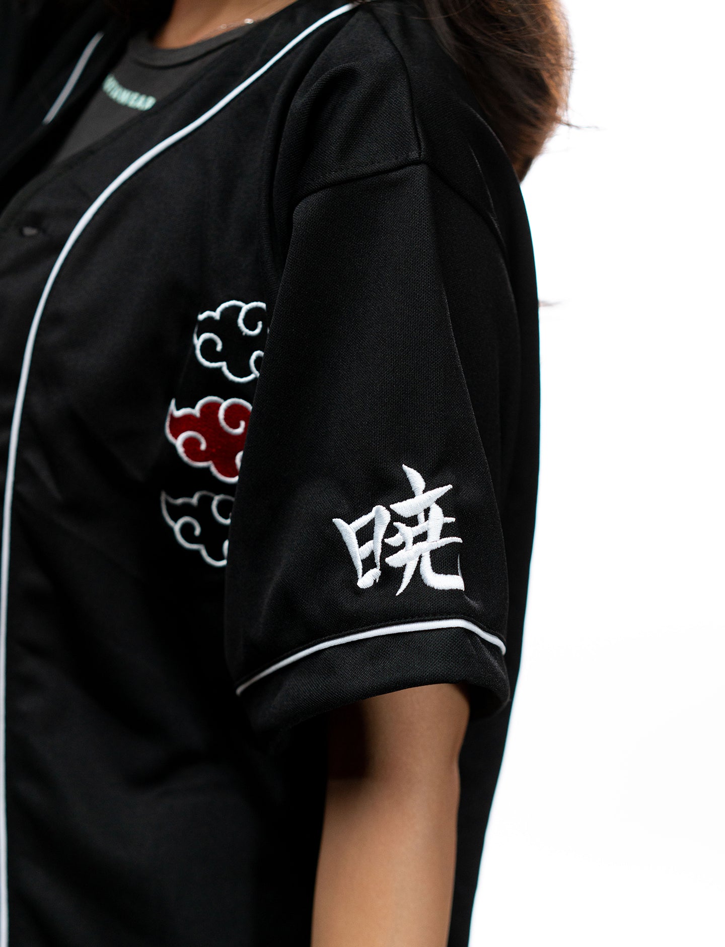 Naruto Shippuden Akatsuki white and black baseball jersey sleeve cloud detail