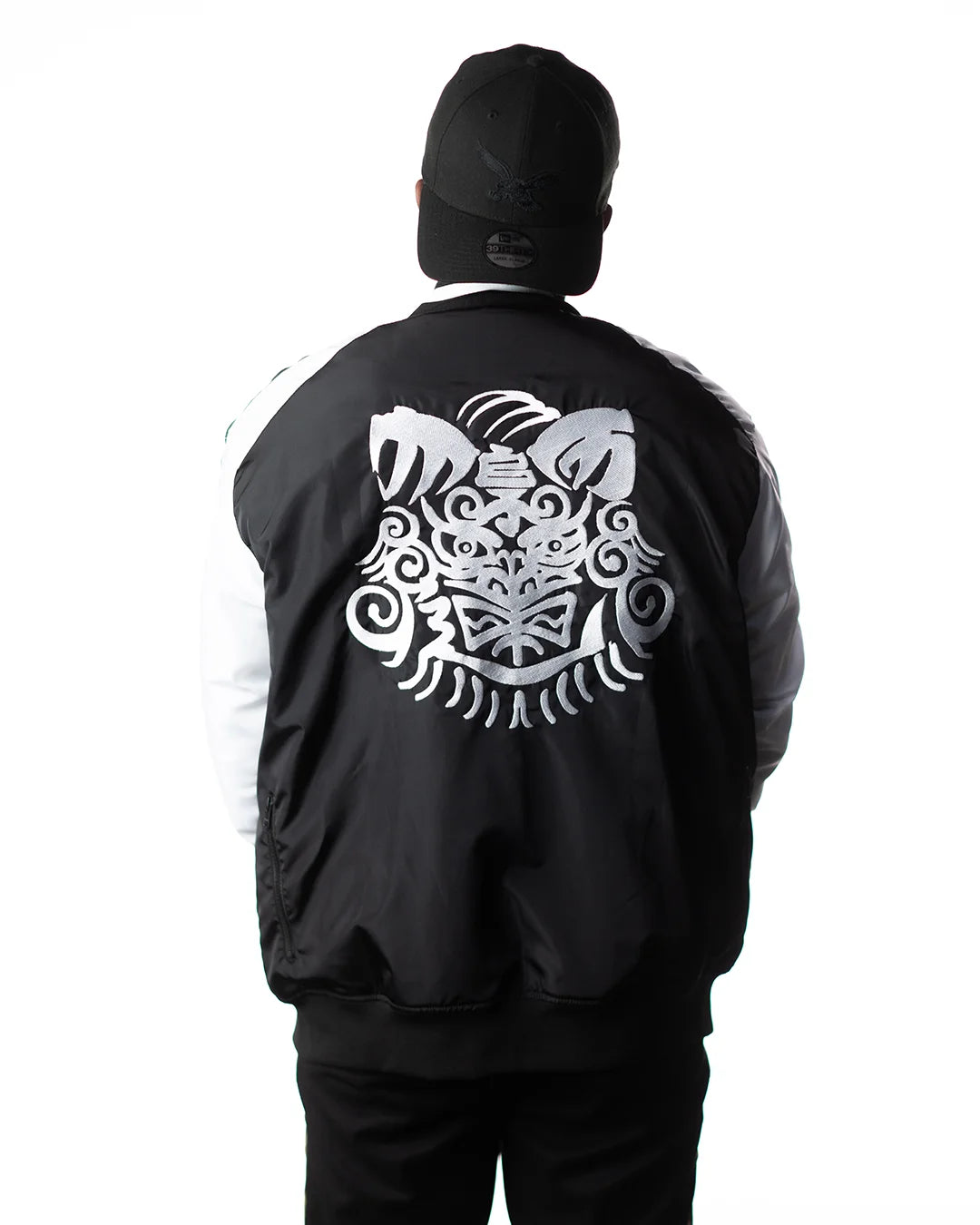 Wind Breaker shishitoren black bomber jacket model back full view