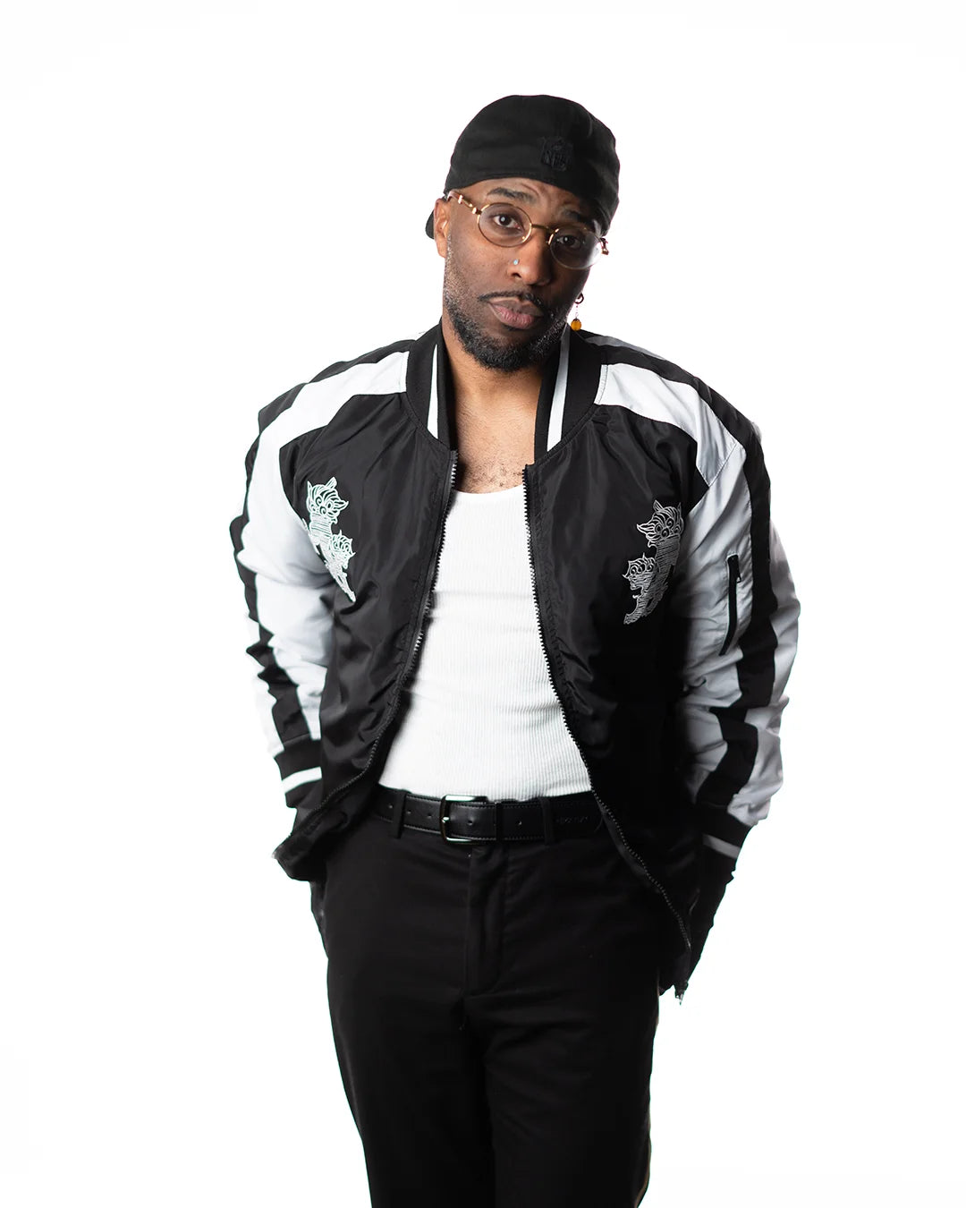 Wind Breaker shishitoren black bomber jacket model front full view