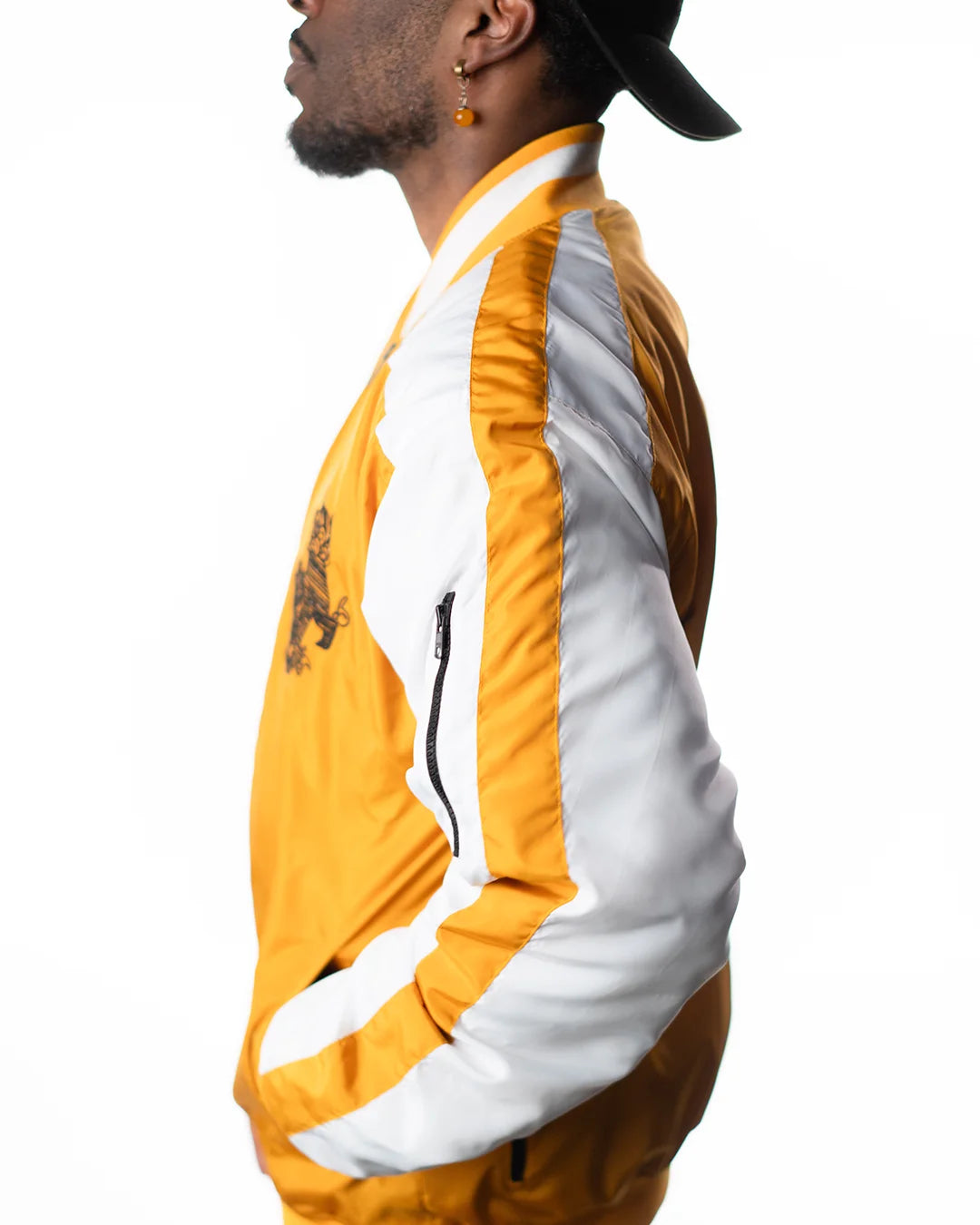 Wind Breaker shishitoren orange bomber jacket model side profile view
