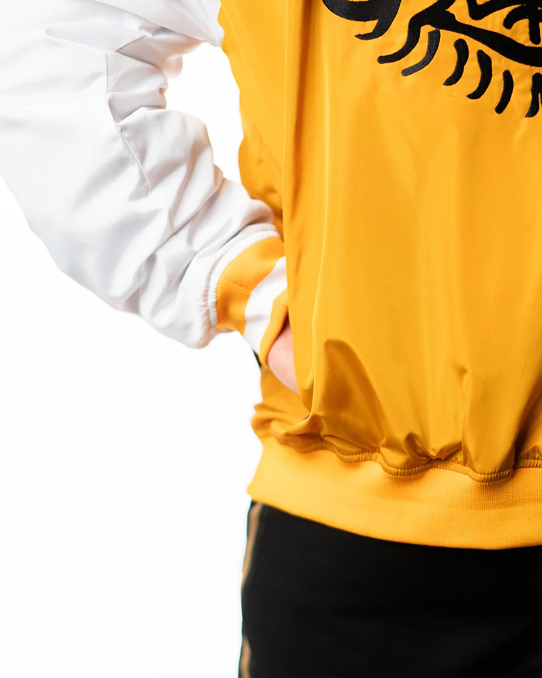 Wind Breaker shishitoren orange bomber jacket side pocket and ribbed hem detail